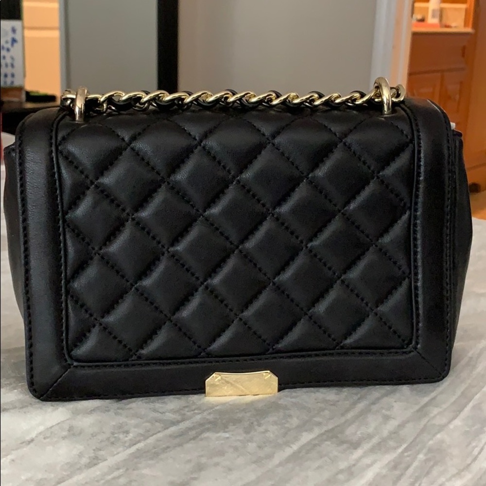 Black quilted shoulder bag